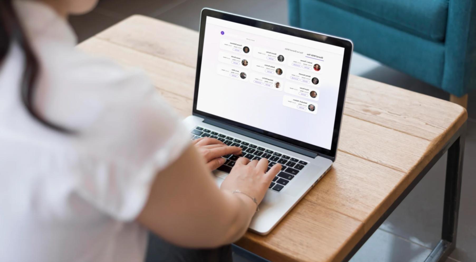 Атмосфера творчого процесу, що надихає на трагедійне письмо